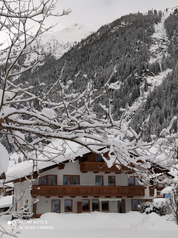 Haus Schoderbock Apartment Sankt Leonhard im Pitztal Bagian luar foto