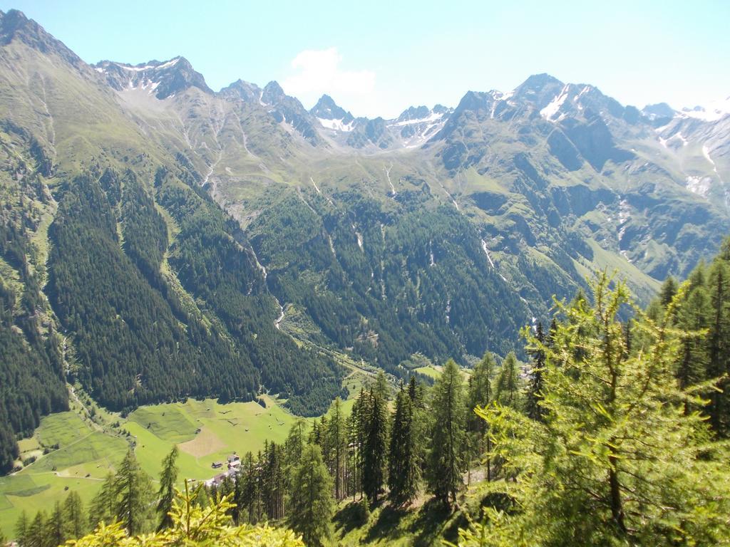 Haus Schoderbock Apartment Sankt Leonhard im Pitztal Bagian luar foto