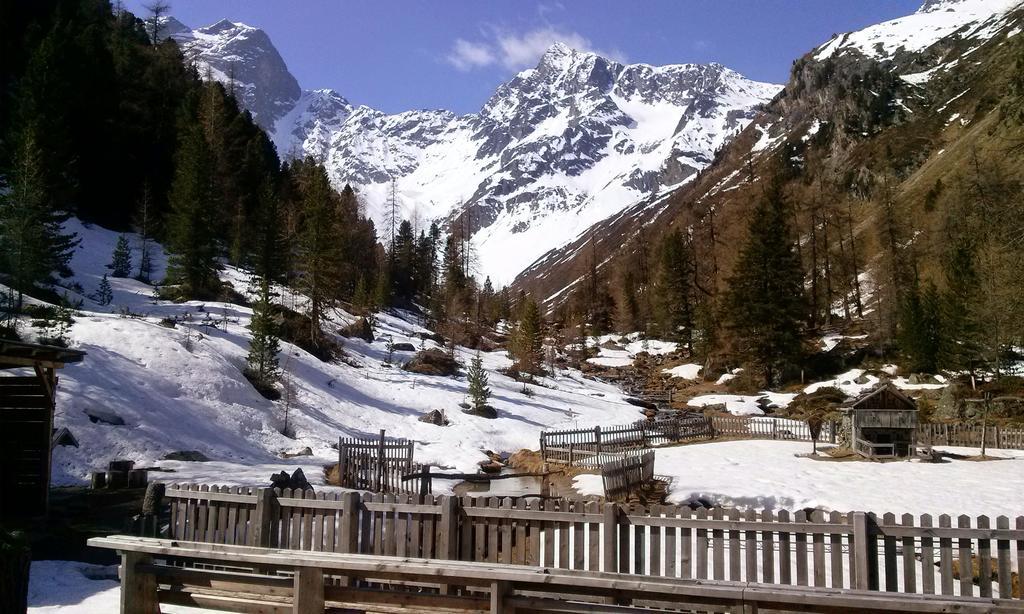 Haus Schoderbock Apartment Sankt Leonhard im Pitztal Bagian luar foto