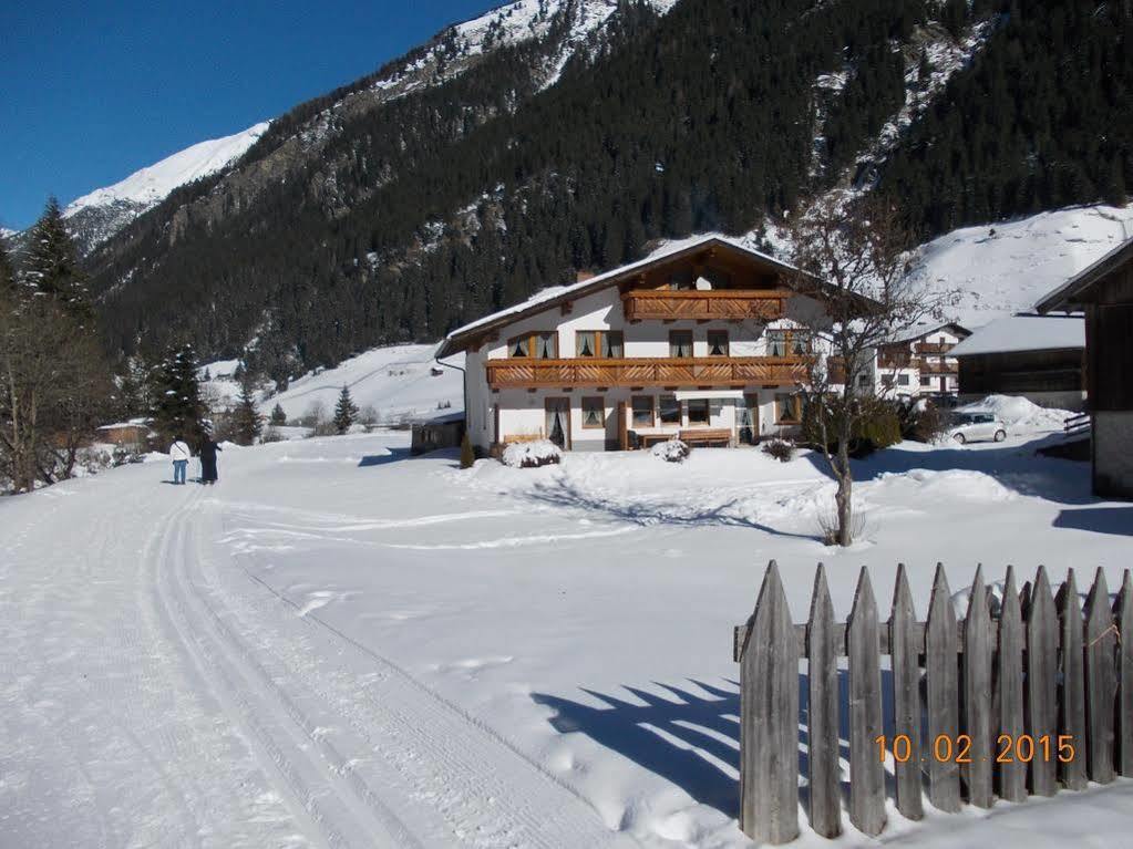Haus Schoderbock Apartment Sankt Leonhard im Pitztal Bagian luar foto