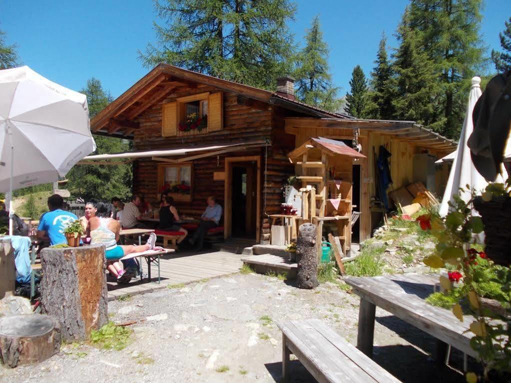 Haus Schoderbock Apartment Sankt Leonhard im Pitztal Bagian luar foto
