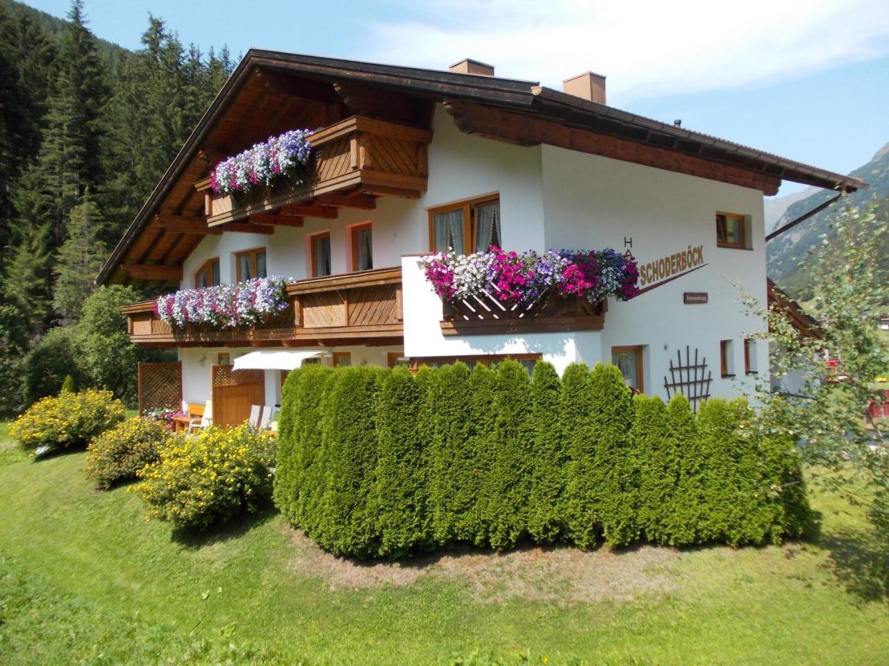 Haus Schoderbock Apartment Sankt Leonhard im Pitztal Bagian luar foto